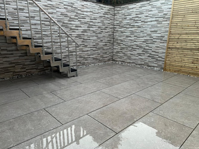 Porcelain paving light grey croft
